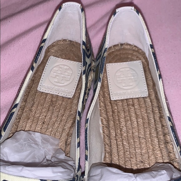 Tory Burch NWB Cecile Embellished Espadrille sz 9 - Picture 9 of 9